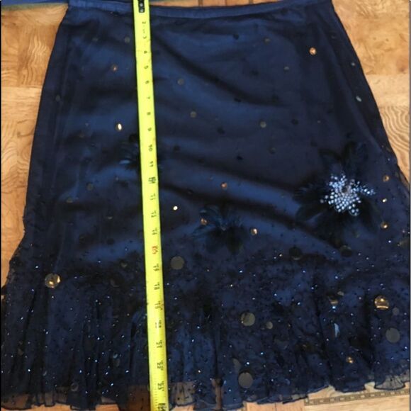 Black embellished skirt w sequin & feather detail - Picture 4 of 9